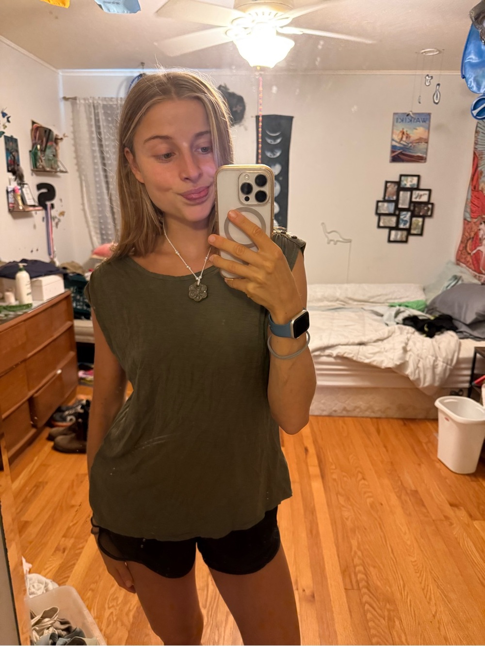 Olive Green The North Face Outdoor Tee Size Womens Small